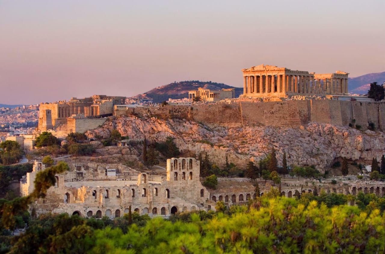 By The Acropolis, In The Heart Of Plaka! Apartamento Atenas Exterior foto