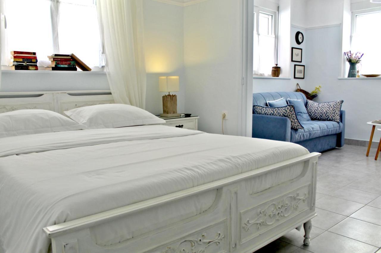 By The Acropolis, In The Heart Of Plaka! Apartamento Atenas Exterior foto
